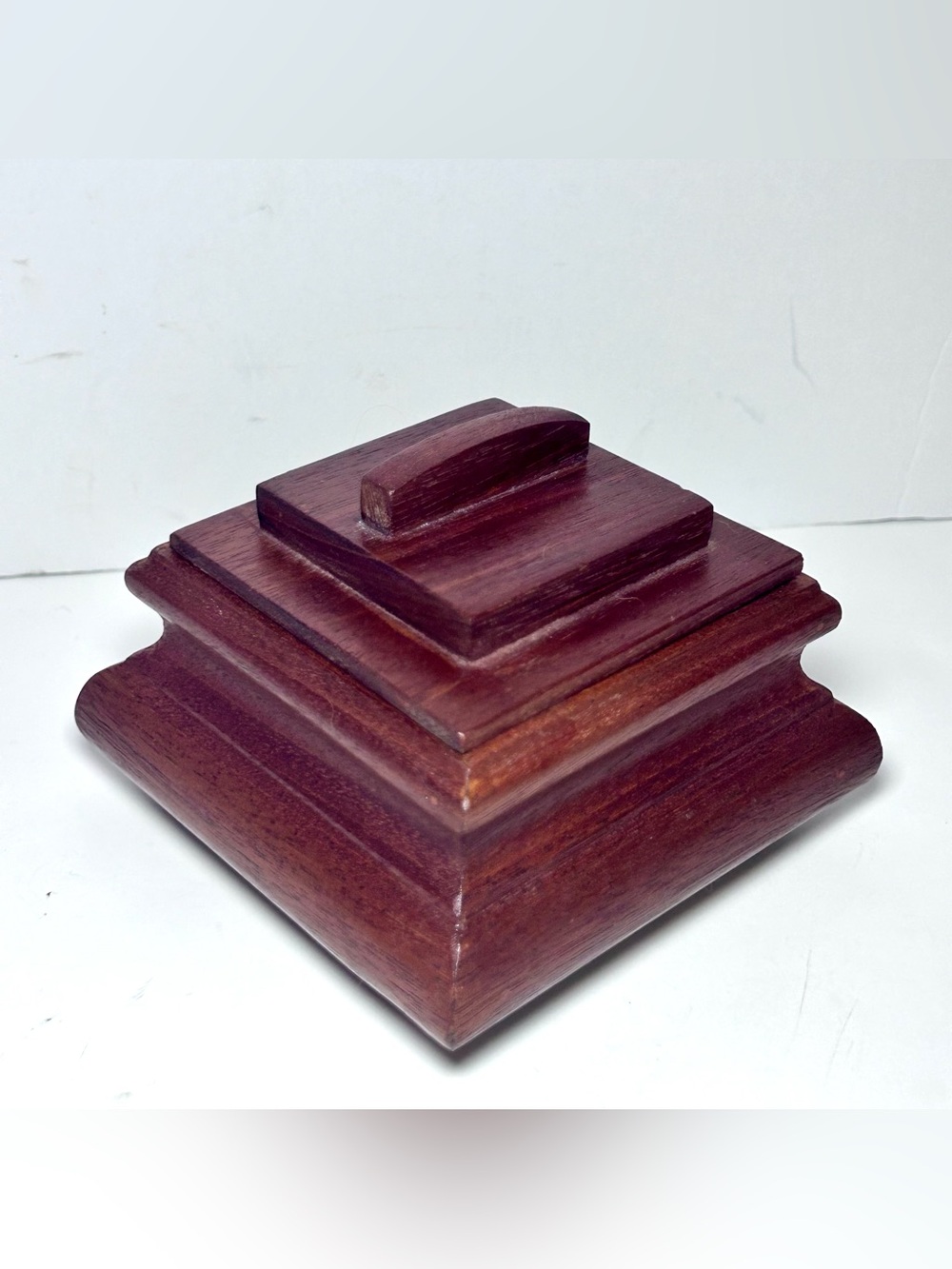 The Bombay Company Mahogany Small Ring Box Green Felt Lined